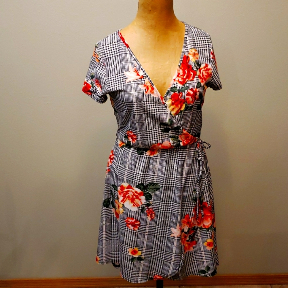 Women's Faux Wrap Dress